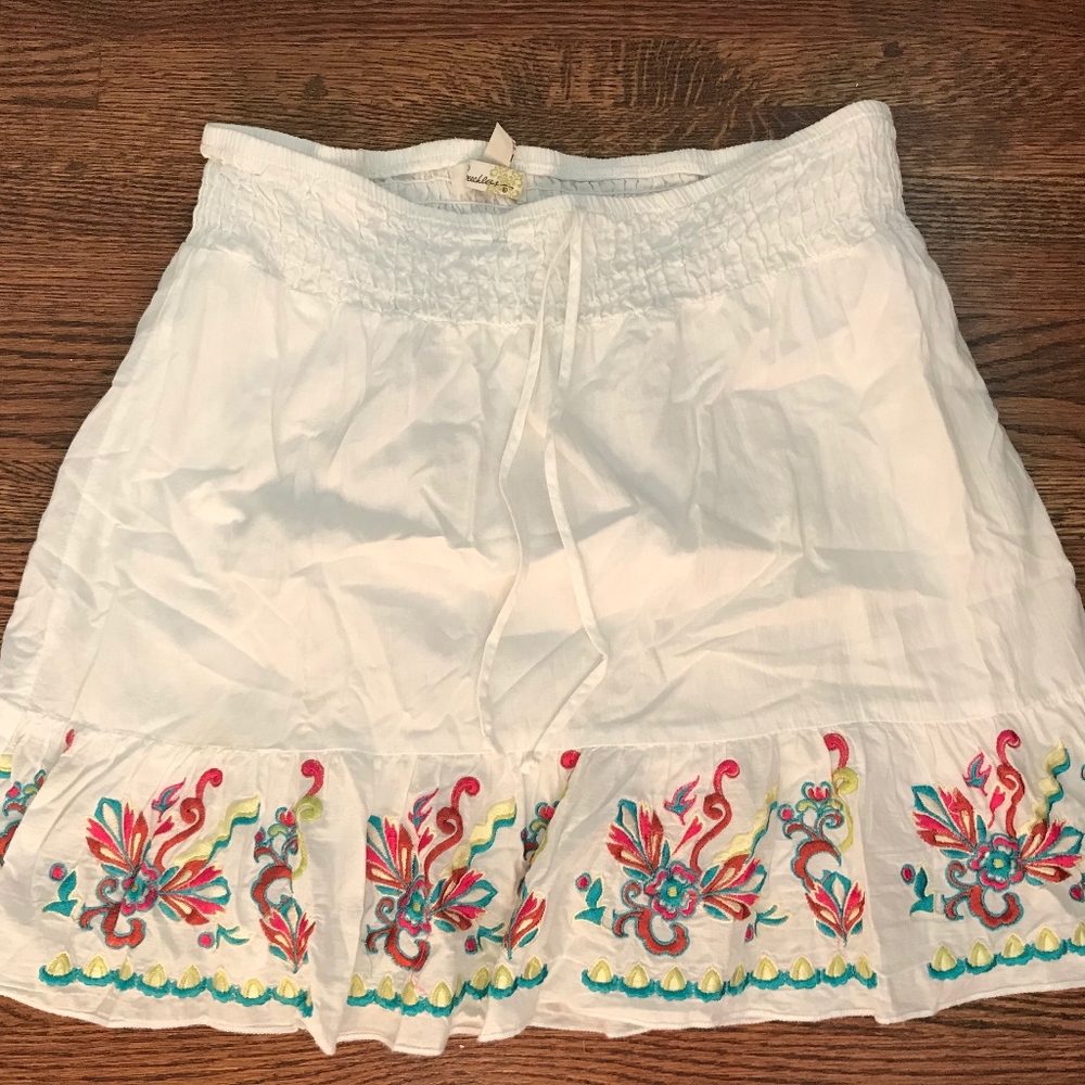 Flowy White Skirt with a Colorful Pop